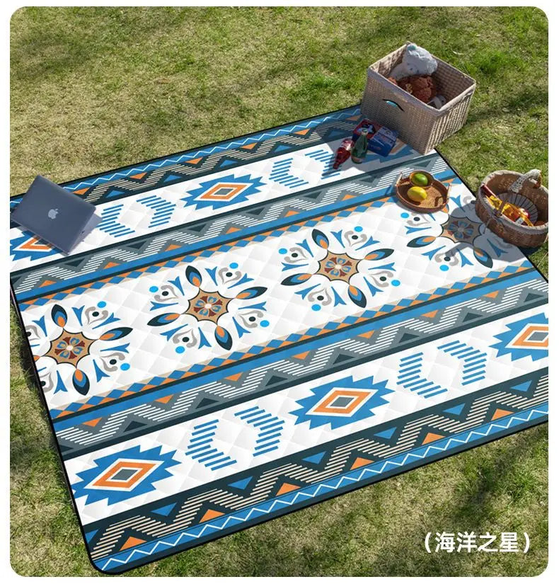 200x200CM Waterproof Picnic Blanket – Large Foldable Outdoor Beach Mat with Carry Handle
