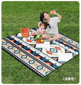 200x200CM Waterproof Picnic Blanket – Large Foldable Outdoor Beach Mat with Carry Handle